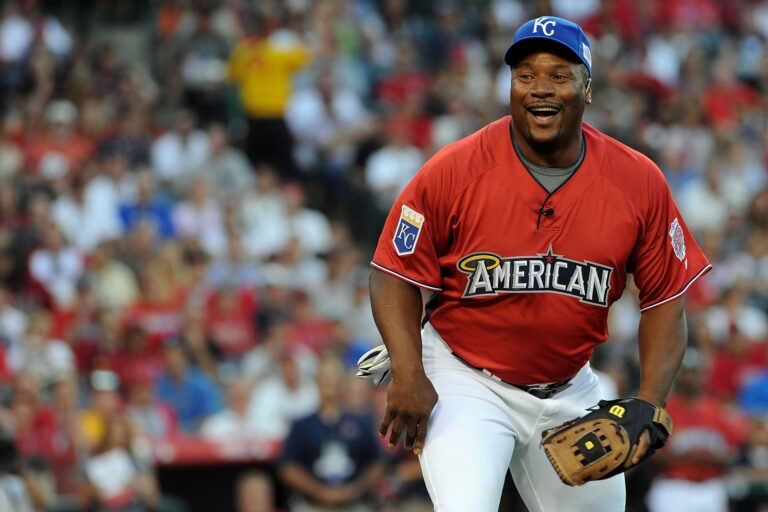 Bo Jackson Net Worth 2025: Career Earnings, Endorsements, and Legacy