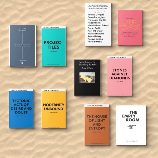 Pocket Book – A Practical and Stylish Everyday Essential